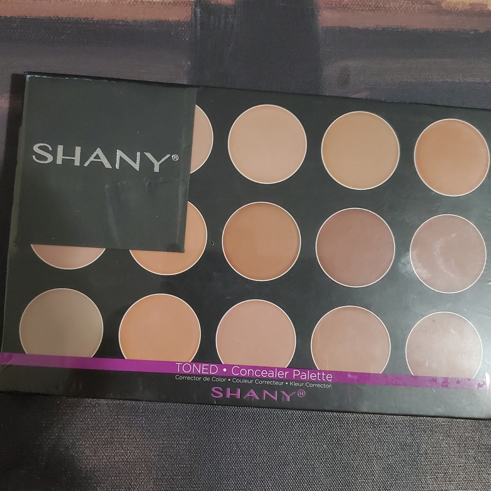 Makeup set - Picture 2 of 7